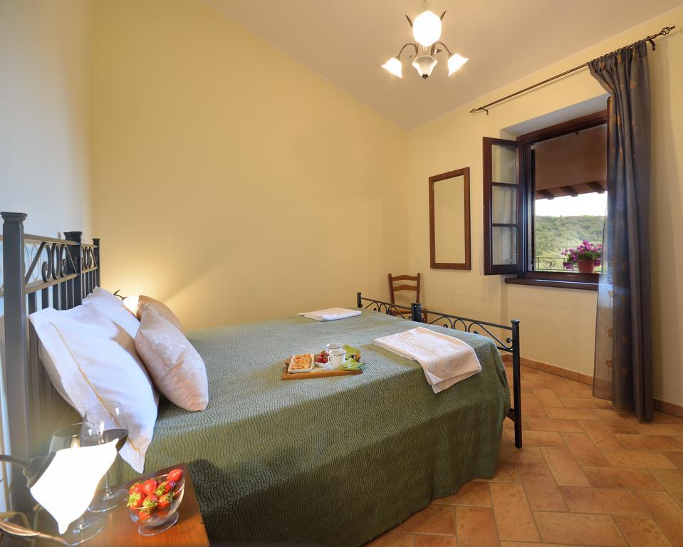 Agriturismo San Severo باسّينيانو سول تْرازي الغرفة الصورة
