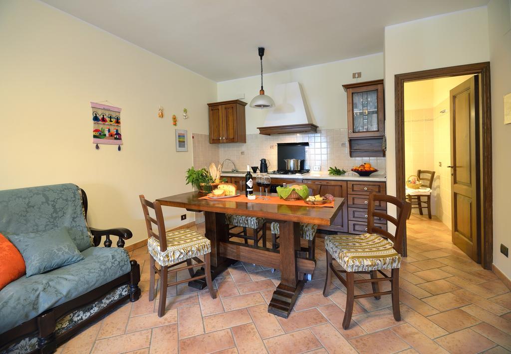 Agriturismo San Severo باسّينيانو سول تْرازي المظهر الخارجي الصورة